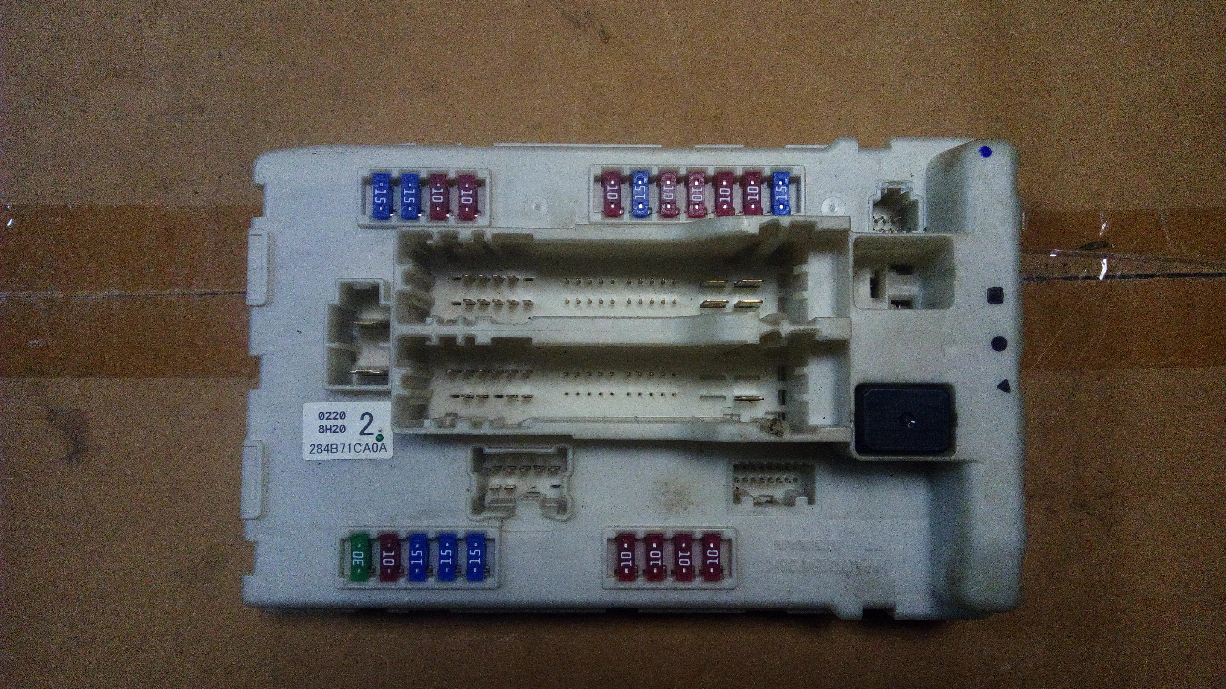 Блок ниссан. Блок ipdm Infiniti fx35. Блок ipdm Инфинити фх35. Блок ipdm Infiniti fx37. Блок ipdm Инфинити g25.