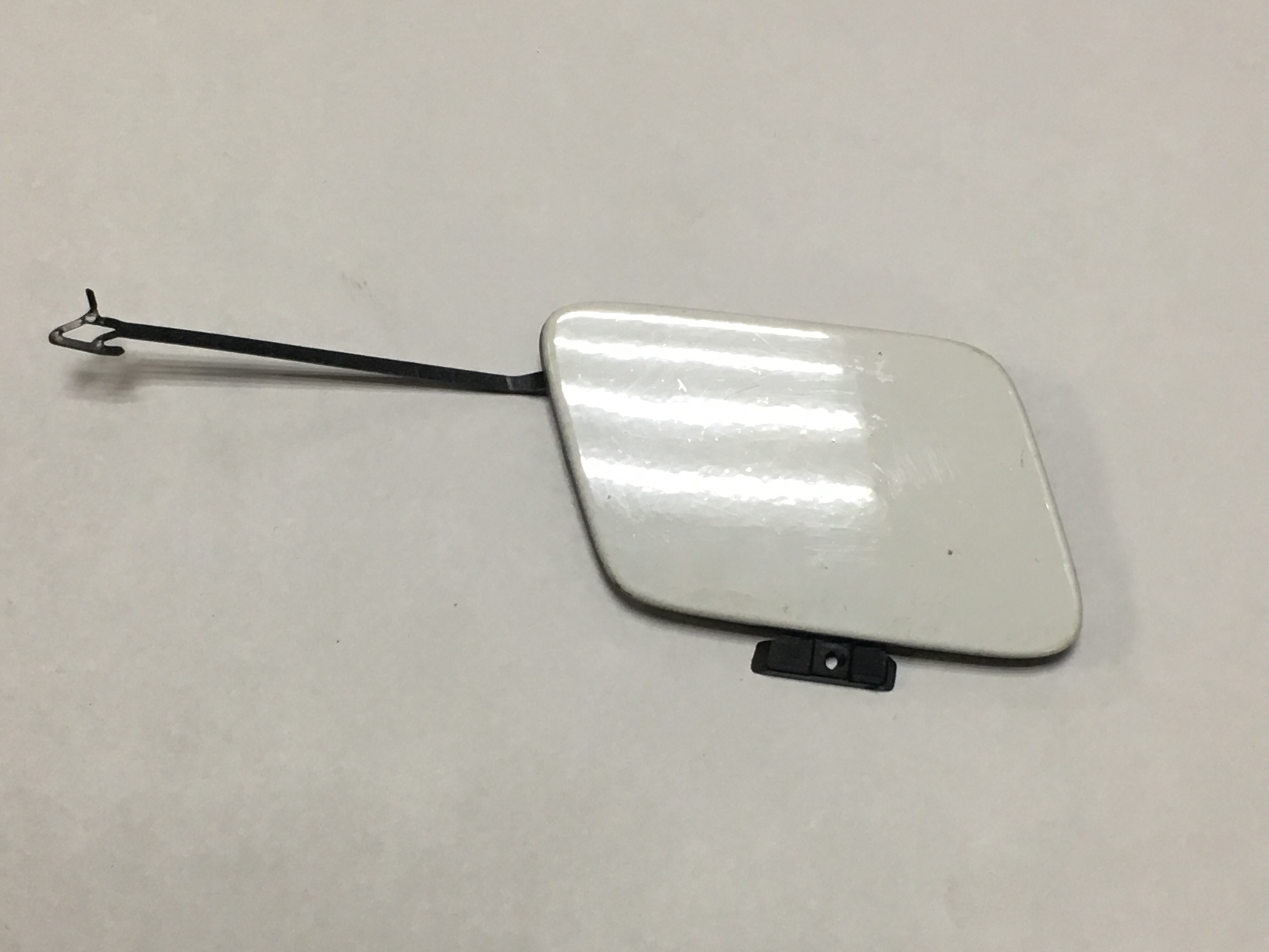 заглушка буксировочного крюка приора 2. заглушка буксировочного крюка 2217. заглушка на бампер под буксировочный. заглушка бампера под буксировочный крюк rrs 2008. заглушка бампера под буксировочный крюк opel vivaro 2007.