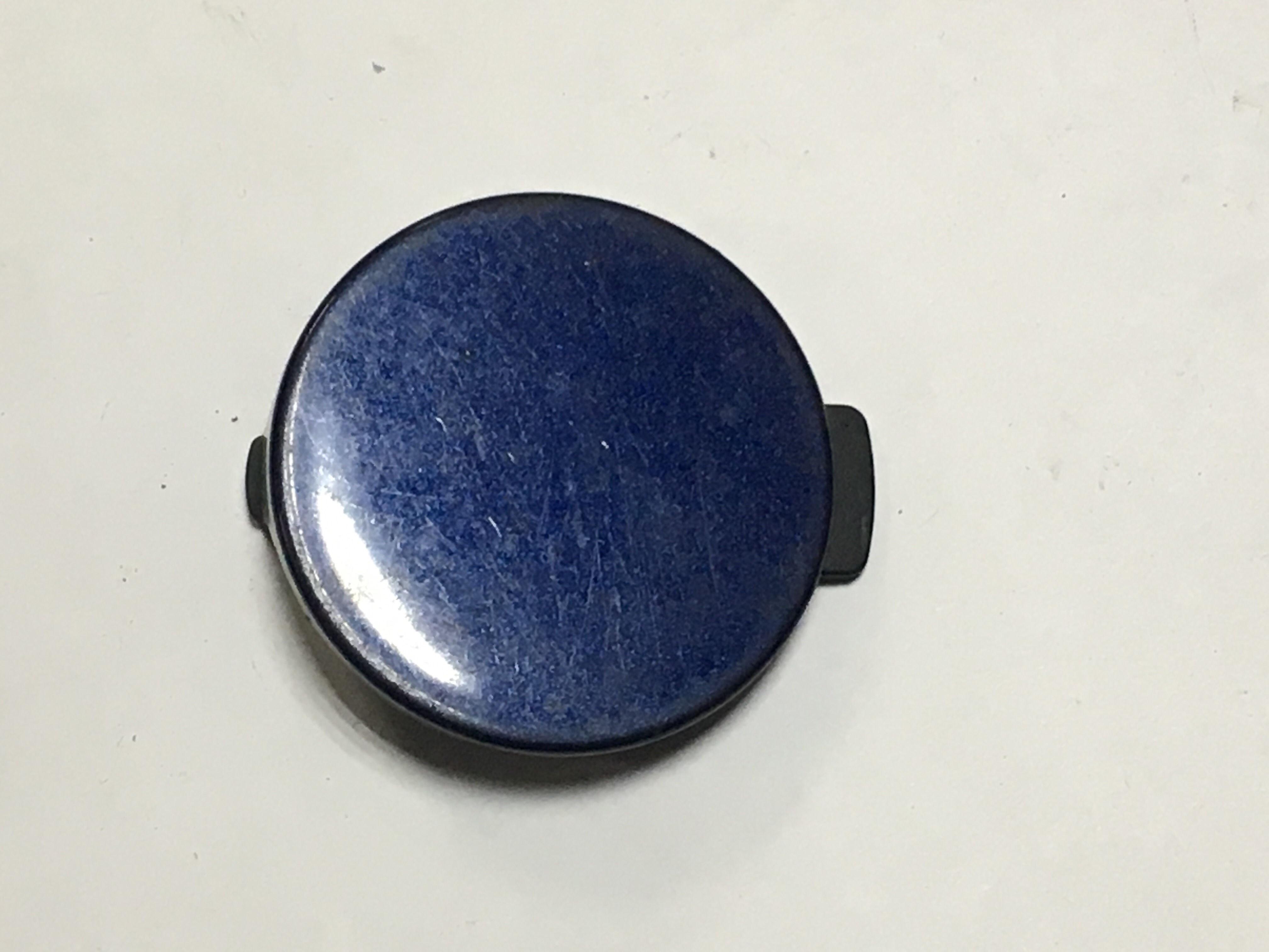 заглушка бампера под буксировочный крюк rrs 2008. заглушка на бампер под буксировочный. заглушка заднего бампера шевроле круз артикул 95328081. заглушка бампера под буксировочный крюк рх 300. заглушка крюка ауди а6 s line.