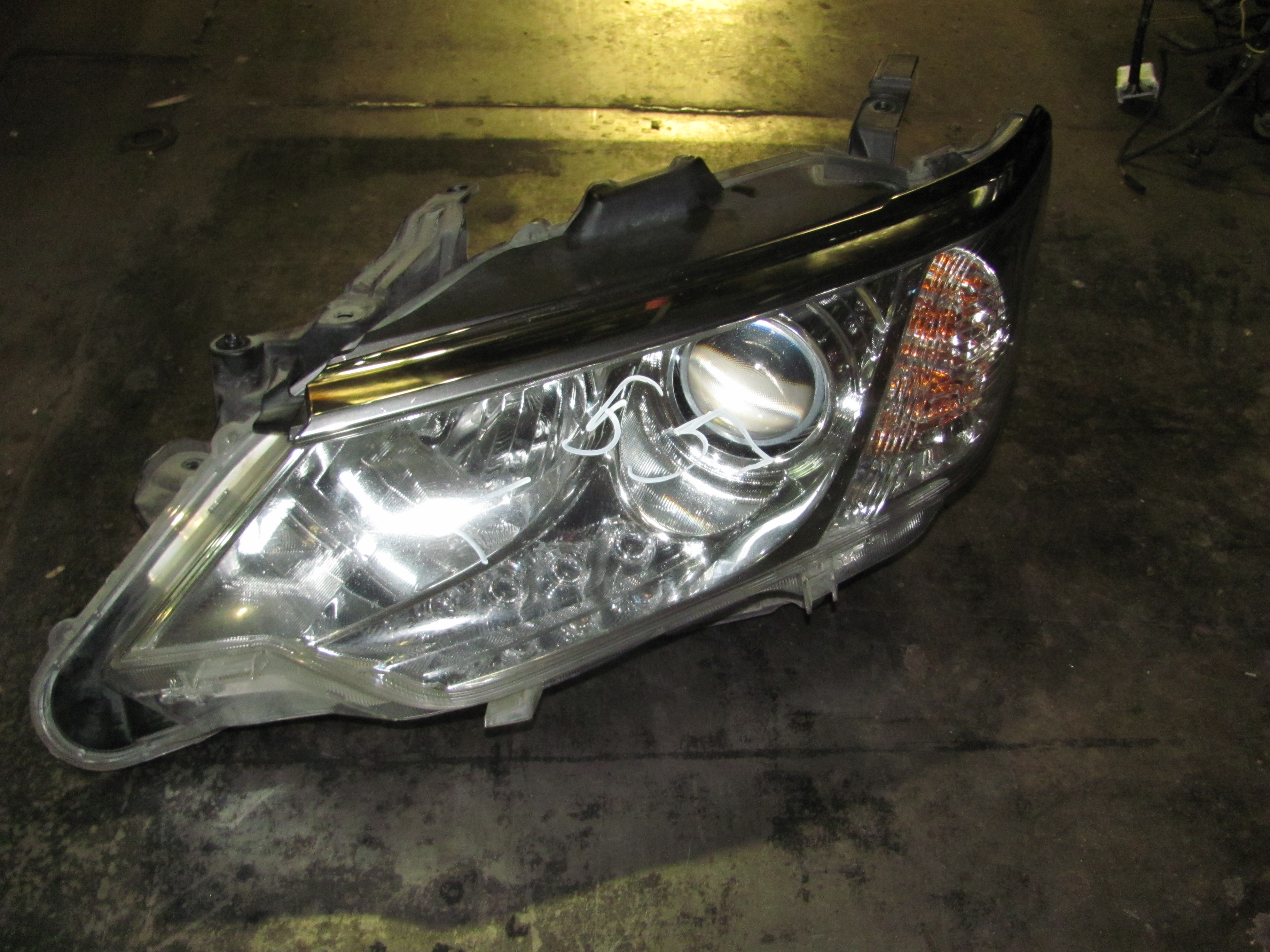 Camry v50 фара ксенон. фара камри 50 ксенон. 81145-33b00. 81145-33870. камри 50 фара afs рамка.