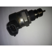 Регулятор давления в топливной рампе M9R Б/У оригинал.