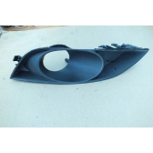 Заглушка бампера правая AURIS 2006-2013 б/у ПОД ПТФ