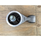 Штанга, подушка двс правая верх. QR25DE Б/У оригинал. T31