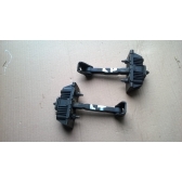 Ограничитель задней двери AVENSIS 250 2003-2008 б/у