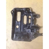 Крепление аккумулятора RAV 4 2013- б/у