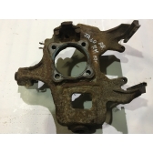 Кулак задний правый Б/У оригинал. JA60