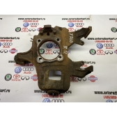 Кулак задний правый Б/У оригинал. JA60