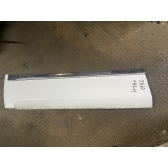 Молдинг двери передней левой Б/У оригинал. JA60