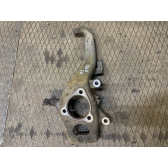 Кулак поворотный передний левый Б/У оригинал.JA60