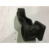 Кронштейн переднего редуктора Б/У оригинал. JA60 ???