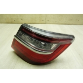 Фонарь задний правый CAMRY 50 2014- б/у