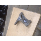 Кронштейн опоры двигателя правая CAMRY 50 2011- б/у