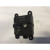 Мотор заслолки в печке Б/У оригинал.