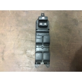 Блок управления стеклоподъёмниками CAMRY 40/50 2011- 8404033100