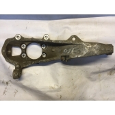 Кулак поворотный передний правый. Б/У оригинал. Y50, V36.