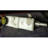 Главный тормозной цилиндр COROLLA E180 2013- б/у