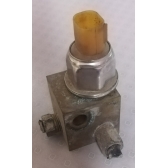 Датчик давления тормозной жидкости Б/У оригинал. T31