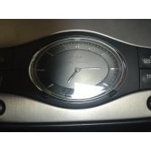 Часы аналоговые в панель приборов Б/У оригинал.