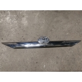 Молдинг крышки багажника CAMRY 50 2011- б/у