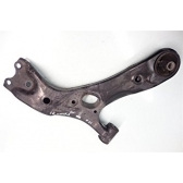 Рычаг подвески левый COROLLA E150/AURIS 2006-2013